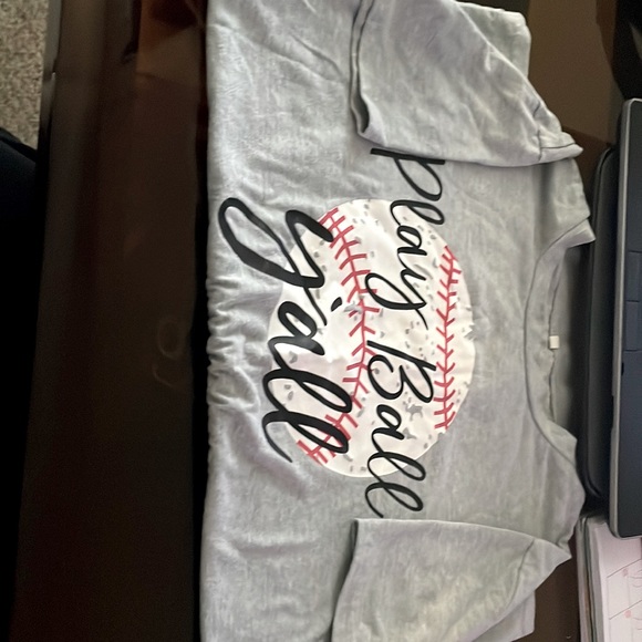 Gray t-shirt - Picture 1 of 3